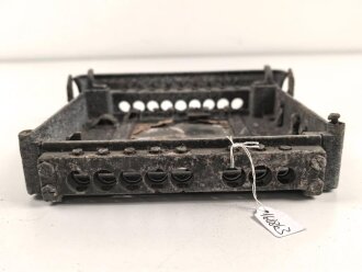 Luftwaffe, Fußplatte / Aufhängerahmen für...