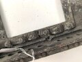 Luftwaffe, Fußplatte / Aufhängerahmen für Schaltkasten 13b, Ln 26905-2. Originallack, ungereinigtes Stück