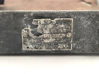 Luftwaffe, Fußplatte / Aufhängerahmen für Fernbediengerät 3. Originallack, ungereinigtes Stück