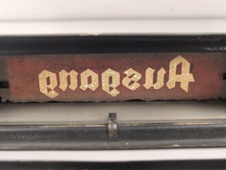 Luftwaffe, Beleuchtetes " Ausgang" Schild. Breite 25,5cm, Originallack, Funktion nicht geprüft