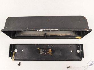 Luftwaffe, Beleuchtetes " Ausgang" Schild. Breite 25,5cm, Originallack, Funktion nicht geprüft