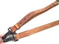 Trageriemen Wehrmacht, Beispielsweise für Optikbehälter. Breite 2.5cm, Länge mit Karabinerhaken 100cm