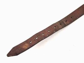 Lederriemen Wehrmacht. Breite  knapp 2cm, Gesamtlänge 32cm