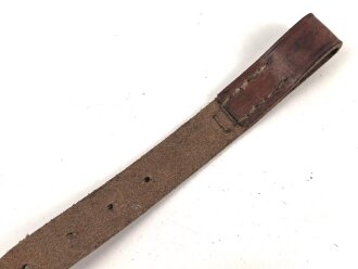 Lederriemen Wehrmacht. Breite  knapp 2cm, Gesamtlänge wie fotografiert 25,5cm