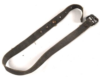 Riemen aus Ersatzmaterial Wehrmacht ? Breite  knapp über 2cm, Gesamtlänge 64cm