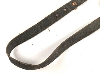 Riemen aus Ersatzmaterial Wehrmacht ? Breite  knapp über 2cm, Gesamtlänge 64cm