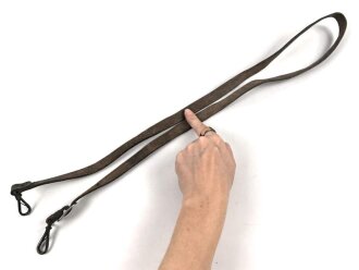 Lederner Trageriemen Wehrmacht ? Breite 1,8cm, Gesamtlänge 130cm, wohl aus italienischem Leder