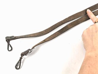 Lederner Trageriemen Wehrmacht ? Breite 1,8cm, Gesamtlänge 130cm, wohl aus italienischem Leder