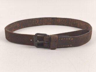 Lederriemen Wehrmacht. Breite  knapp 2cm, Gesamtlänge 58cm