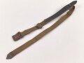 Webleinenriemen Wehrmacht . Ähnlich eines Tornisterriemen, aber deutlich länger und mit zusätzlicher Schlaufe versehen. Gesamtlänge 63cm