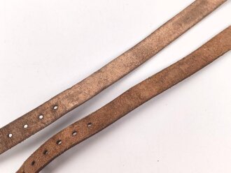 Paar Lederriemen Wehrmacht. Breite  1,5cm, Länge 55 und 57cm