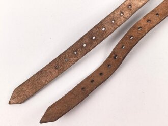 Paar Lederriemen Wehrmacht. Breite  1,5cm, Länge 55 und 57cm