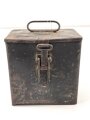 Transportkasten Wehrmacht. Originallack, Maße etwa 8 x 12 x 12cm