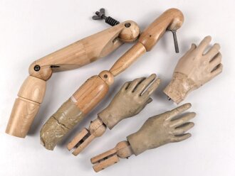 Konvolut Schaufensterfiguren, alte und moderne, dazu diverse Arme und Hände NUR AN SELBSTABHOLER