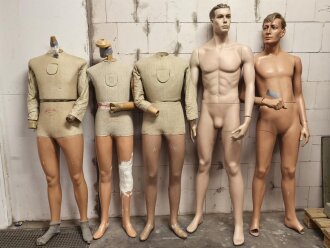 Konvolut Schaufensterfiguren, alte und moderne. NUR AN...