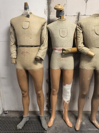 Konvolut Schaufensterfiguren, alte und moderne. NUR AN SELBSTABHOLER