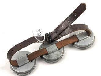 Drei Rückstrahler "Katzenauge" Hersteller "Franke Mühlhausen Thüringen". Durchmesser je 4,5cm