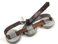 Drei Rückstrahler "Katzenauge" Hersteller "Franke Mühlhausen Thüringen". Durchmesser je 4,5cm