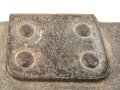 1.Weltkrieg, Patronenkasten 11 für MG08, frühe Ausführung ohne Deckelgriff. Inneneinteilung fehlt, verbogen, Deckelschliesst nicht.