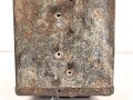 1.Weltkrieg, Patronenkasten 11 für MG08, frühe Ausführung ohne Deckelgriff. Inneneinteilung fehlt, verbogen, Deckelschliesst nicht.