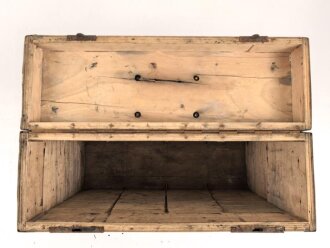 Transportkasten höchstwahrscheinlich frühe Wehrmacht. Ungereinigtes Stück, Maße etwa 50 x 17 x 38cm