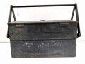Luftwaffe, Werkzeugkasten für Flugzeug Elektriker. Originallack, schweres Stück, Bodenmaße etwa 28 x 52cm