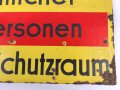 Luftschutz Emailleschild "Öffentlicher Sammel Schutzraum 150 Personen" Maße 39 x 80cm, ungereinigtes Stück