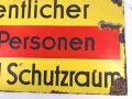 Luftschutz Emailleschild "Öffentlicher Sammel Schutzraum 150 Personen" Maße 39 x 80cm, ungereinigtes Stück