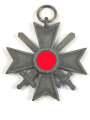 Kriegsverdienstkreuz 2. Klasse mit Schwertern, Hersteller 55 im Bandring für " J.E. Hammer & Söhne, Geringswalde " Ausführung in Zink