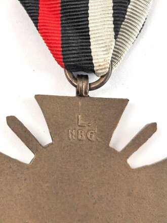Ehrenkreuz für Frontkämpfer am Band, Hersteller Lauer Nürnberg