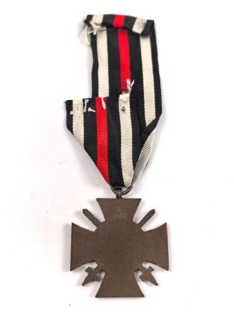 Ehrenkreuz für Frontkämpfer am Band, Hersteller Lauer Nürnberg