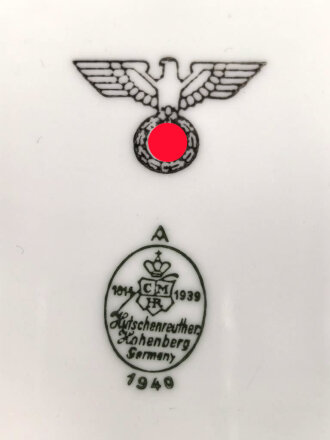 Heer, Kantinenporzellan kleine, eckige Schale, Kantenlänge 21cm, Hersteller Hutschnreuther Hohenberg 1940. Gebraucht