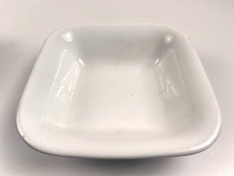 Luftwaffe, Kantinenporzellan große, eckige Schale, Kantenlänge 27cm, Hersteller TK Thun 1940. Gebraucht