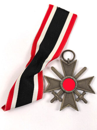 Kriegsverdienstkreuz 2. Klasse 1939 mit Schwertern, Zink...