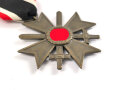 Kriegsverdienstkreuz 2. Klasse 1939 mit Schwertern, Buntmetall am Band, Hersteller 56 im Bandring für Robert Hauschild, Pforzheim