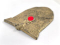 Krimschild 1941/ 1942. Eisen mit goldbronze angemalt, Splinte abgebrochen, Klebstoffreste Rückseitig