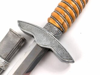 Dolch für Offiziere der Luftwaffe, die Klinge ohne Hersteller, das Griffstück defekt.
