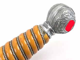 Dolch für Offiziere der Luftwaffe, die Klinge ohne Hersteller, das Griffstück defekt.