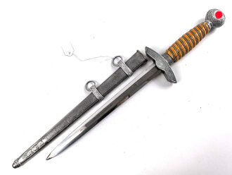Dolch für Offiziere der Luftwaffe, die Klinge ohne Hersteller, das Griffstück defekt.