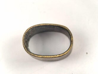 Griffring für eine Blankwaffe. Messing, innen gemessen 15 x 22mm