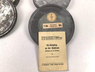 Luftwaffe Schmalfilmgerät KINOX S, Hersteller Zeiss Ikon für 16mm Filme. Optisch gut, Funktion nicht geprüft. Ein Film und zwei leere Filmbehälter enthalten