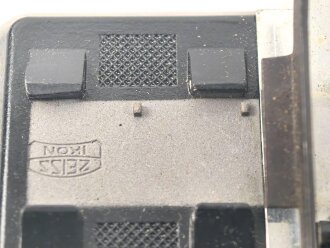 Luftwaffe Schmalfilmgerät KINOX S, Hersteller Zeiss Ikon für 16mm Filme. Optisch gut, Funktion nicht geprüft. Ein Film und zwei leere Filmbehälter enthalten