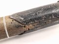 Kaiserreich und 1. Weltkrieg, Spaten Modell 1898, ungereinigt, das Holz wurmstichig