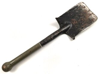 Reichswehr, Spaten Modell 1898, überlackiertes...