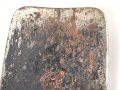 Reichswehr, Spaten Modell 1898, überlackiertes Stück, datiert 1934. Ungereinigt