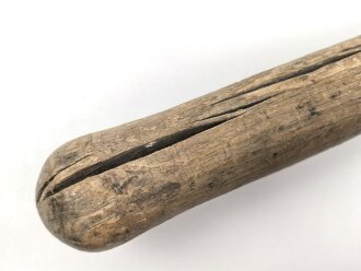 Frankreich 1. Weltkrieg, Spaten ohne Hersteller. Blatt gerissen. Aufgrund der Stempelung auf der linken Seite des Blattes gehe ich von Frankreich aus, typischer "Linnenmann" Spaten, der so auch in einigen anderen Ländern Verwendung fand.