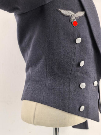 Luftwaffe, Weste und Jacke zum Gesellschaftsanzug. Beides mit Schneideretikett von Miltenberger Dresden für einen Leutnant Kellner, datiert 1937. Sehr guter Zustand, der Brustadler original vernäht.