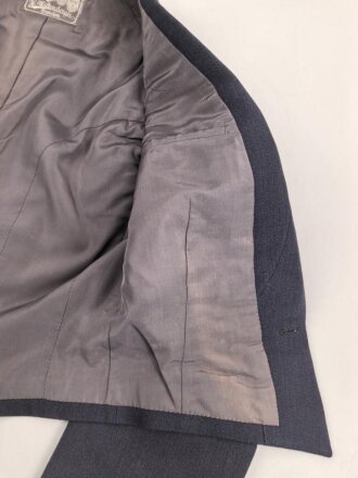 Luftwaffe, Weste und Jacke zum Gesellschaftsanzug. Beides mit Schneideretikett von Miltenberger Dresden für einen Leutnant Kellner, datiert 1937. Sehr guter Zustand, der Brustadler original vernäht.