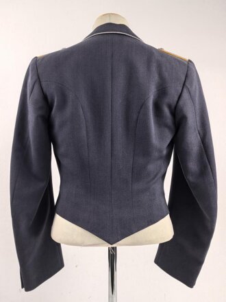 Luftwaffe, Weste und Jacke zum Gesellschaftsanzug. Beides mit Schneideretikett von Miltenberger Dresden für einen Leutnant Kellner, datiert 1937. Sehr guter Zustand, der Brustadler original vernäht.