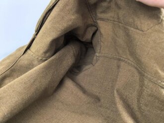 U.S. Army 2. Weltkrieg, Hemd für Mannschaften, spezielle Ausführung mit " gas flap",. Getragenes Stück, Grösse 15 1/2 - 33